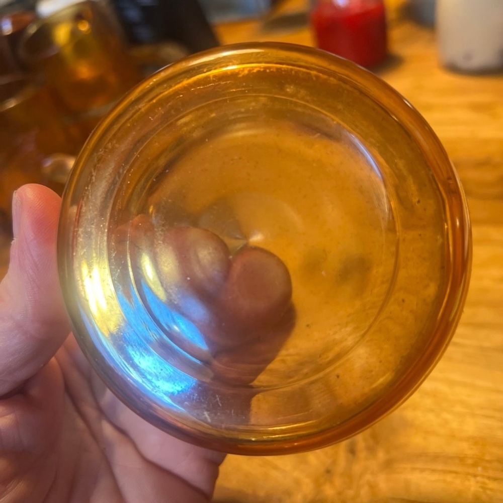 Vintage Amber Glass Dog powder jar - Picture 3 of 4